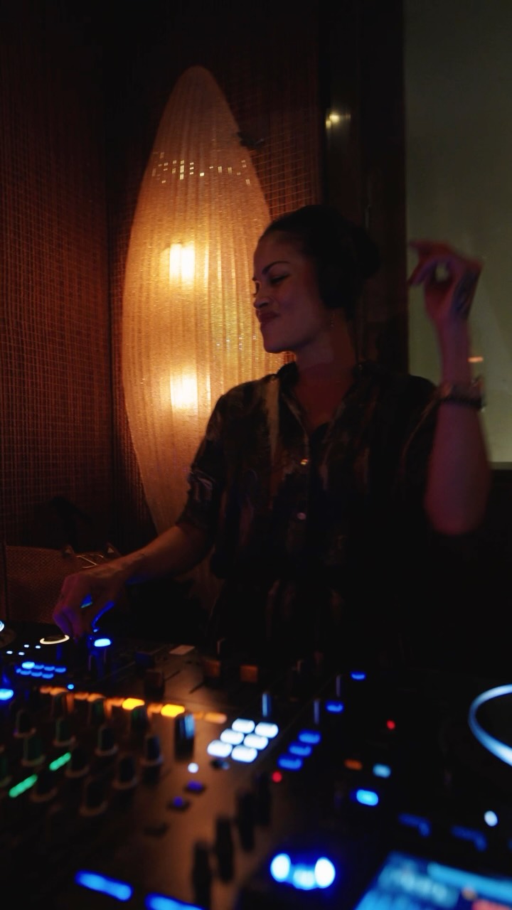 La última vuelta siempre nos lleva al origen 🏁
Un fin de semana de motor, DJs, sabores, música y encuentros alrededor d