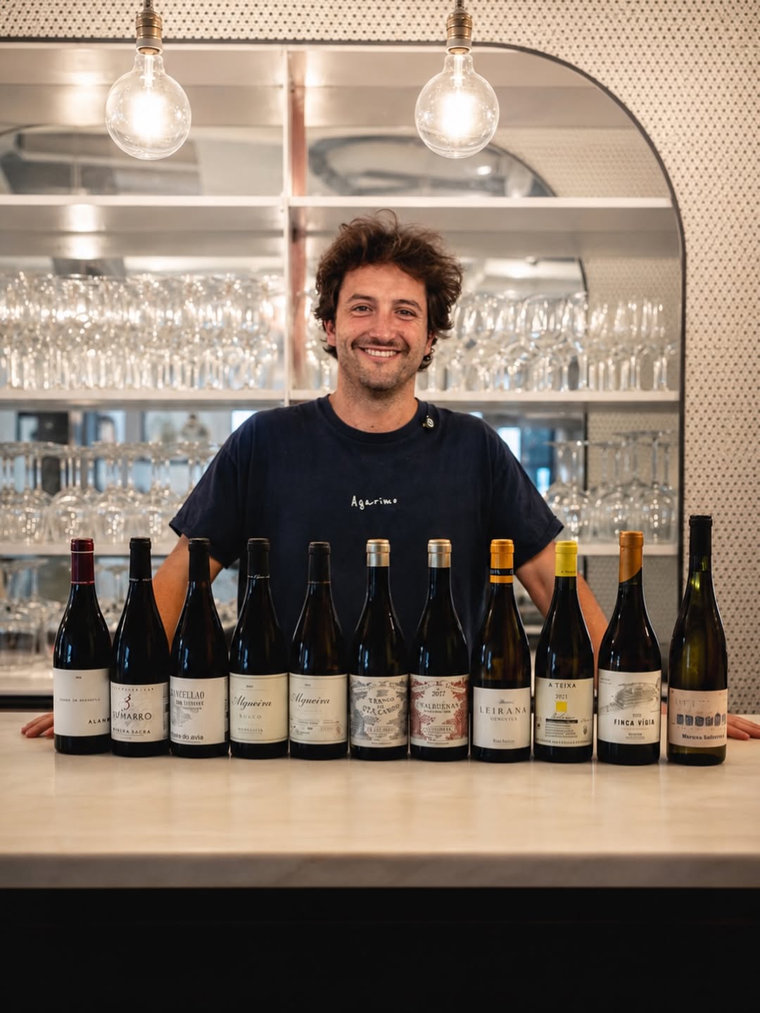 Seguimos con el firme compromiso de incorporar a nuestra carta nuevas referencias de bodegas gallegas.
Algunas más gran