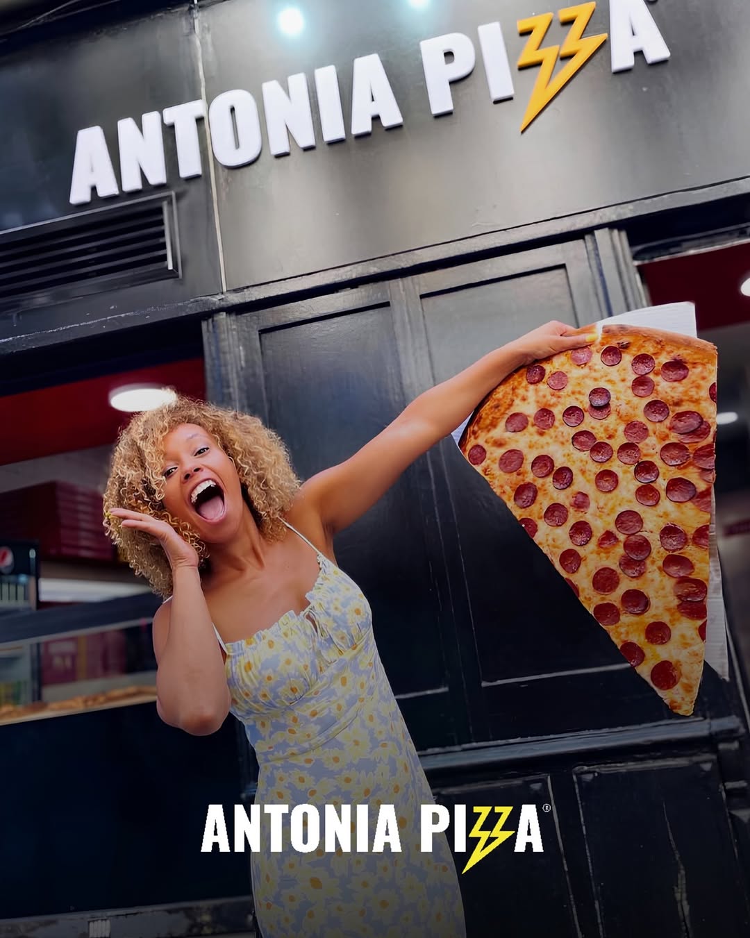🍕Pizza XL, precios que apetecen y un modelo hecho para no parar.

Antonia Pizza apuesta por una pizza urbana, rápida y d