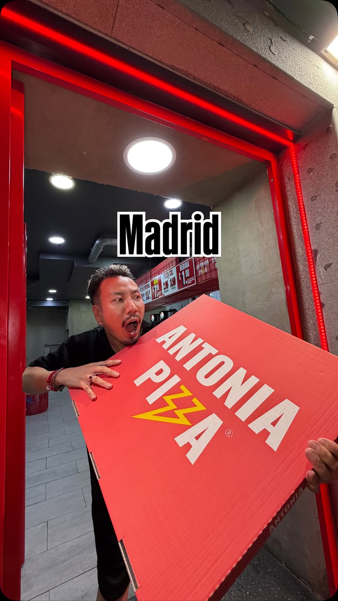 @antoniapizza_es ya tiene 8 locales repartidos por Madrid, así que seguro que tienes uno cerca si estás por Madrid,Nosot