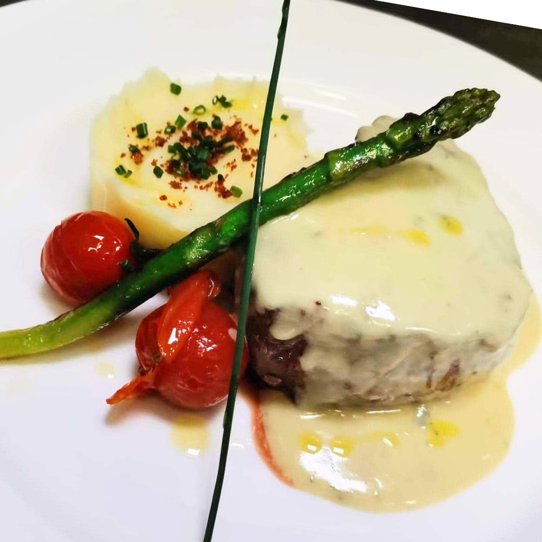 Para los amantes de la carne, en la Arrocería Imperial también contamos con una selección que te encantará 😍. Disfruta d