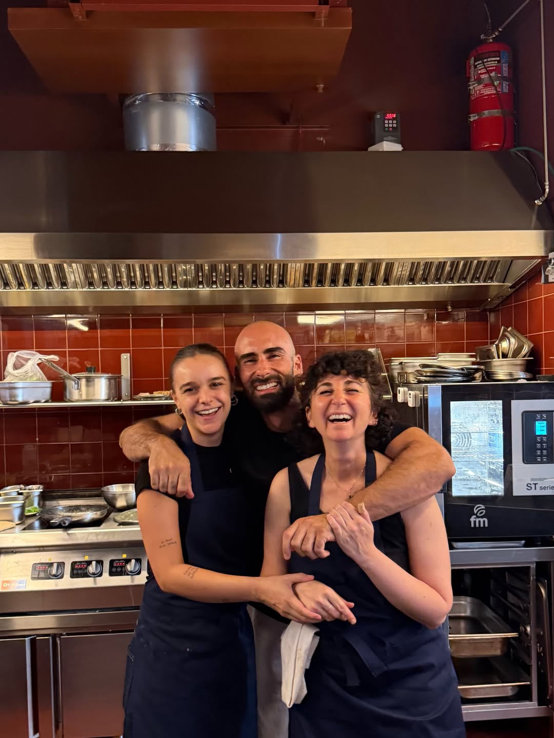 El mejor equipo ♥️
Estaremos abiertos todo agosto así que por aquí os esperamos!!