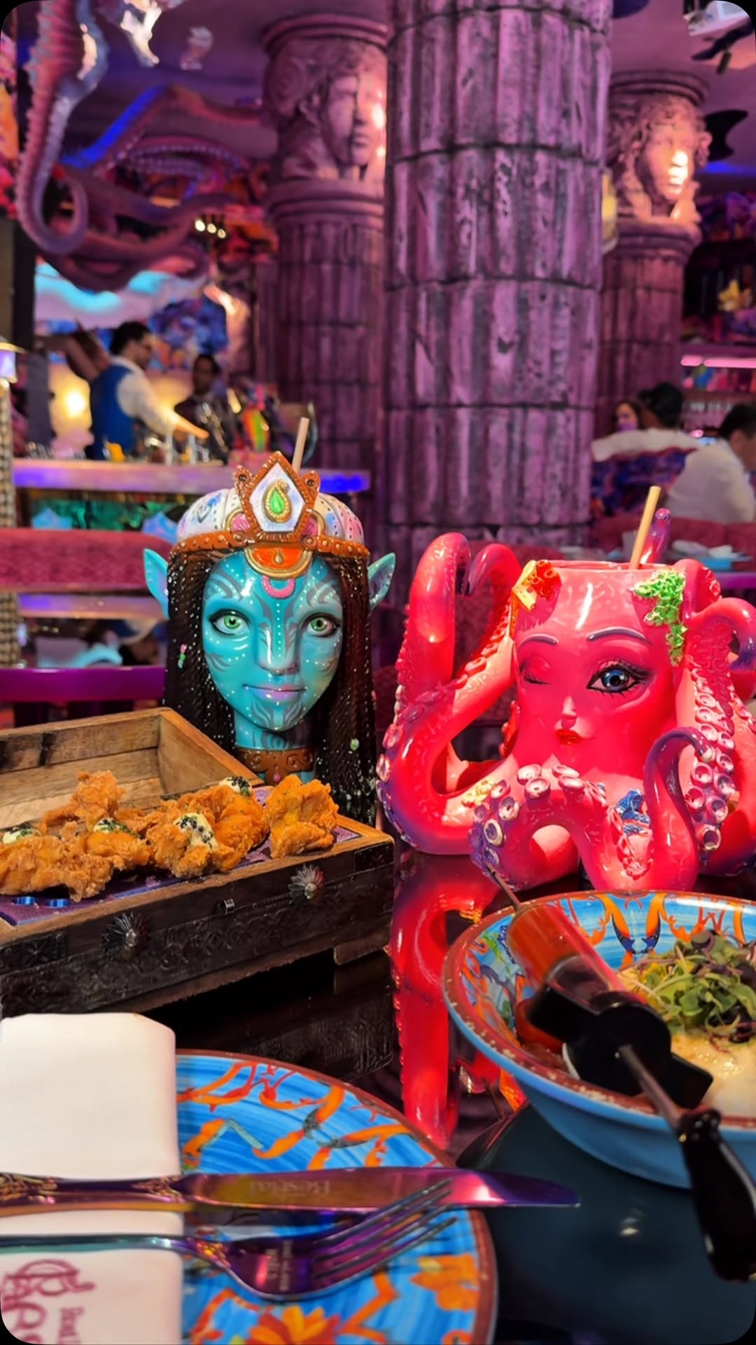 ¿Buscas dónde comer en Madrid? 🥰
En pleno centro de la ciudad al lado de la Plaza Santa Ana encontrarás Bestial By Rosi