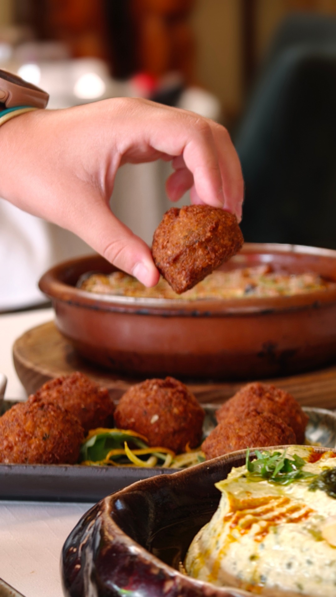 Yo, con hambre, sin hambre, llueva, truene o se acabe el mundo… 🌎
No hay momento en el que no entre un Falafel. 😌
Porque