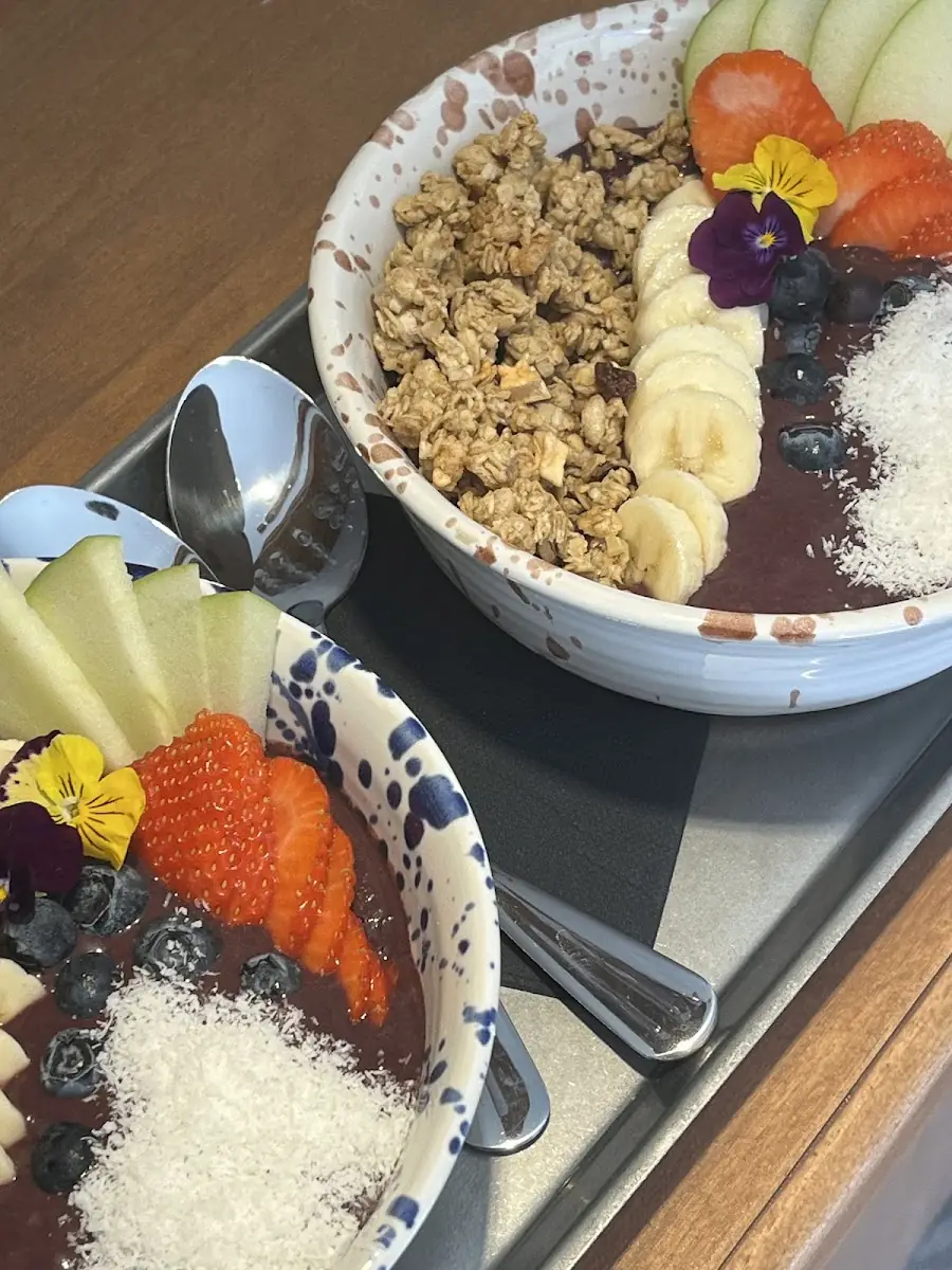 An açaí and granola bowl at Bo's