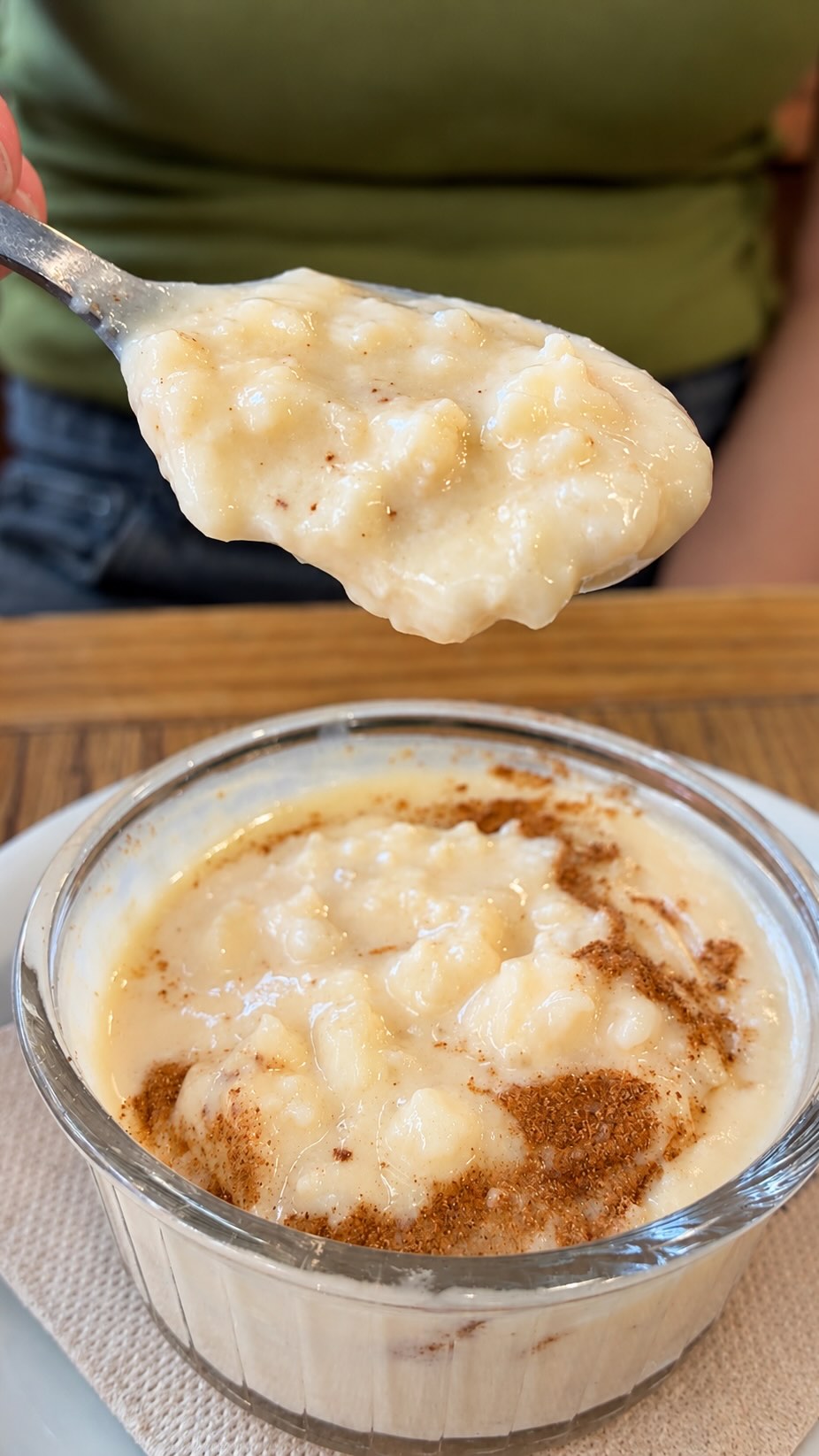 🥣 Arroz, leche, canela, azúcar… y un poco de paciencia.
Porque algunas recetas llevan toda la vida funcionando y no vem