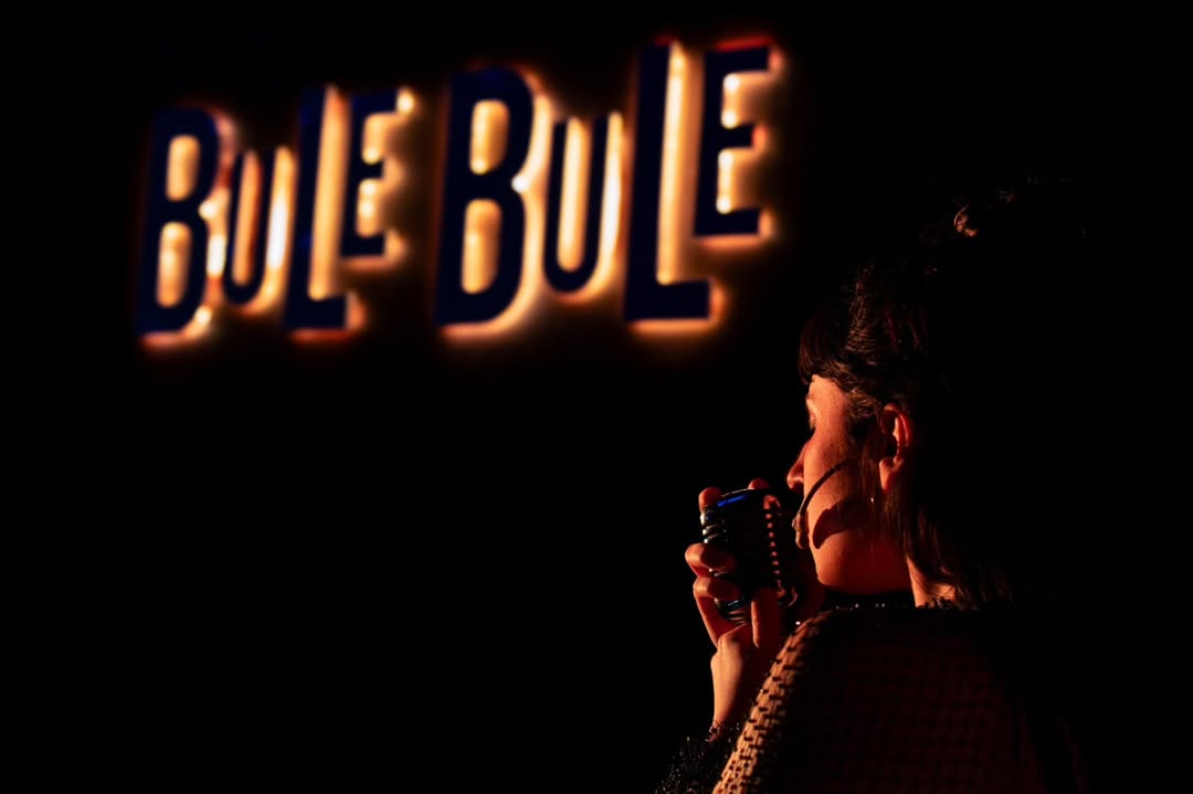 Micrófono listo, noche prendida ⭐️

#bulebulemadrid #planazomadrid #dinnershow #fiestamadrid #madridnights