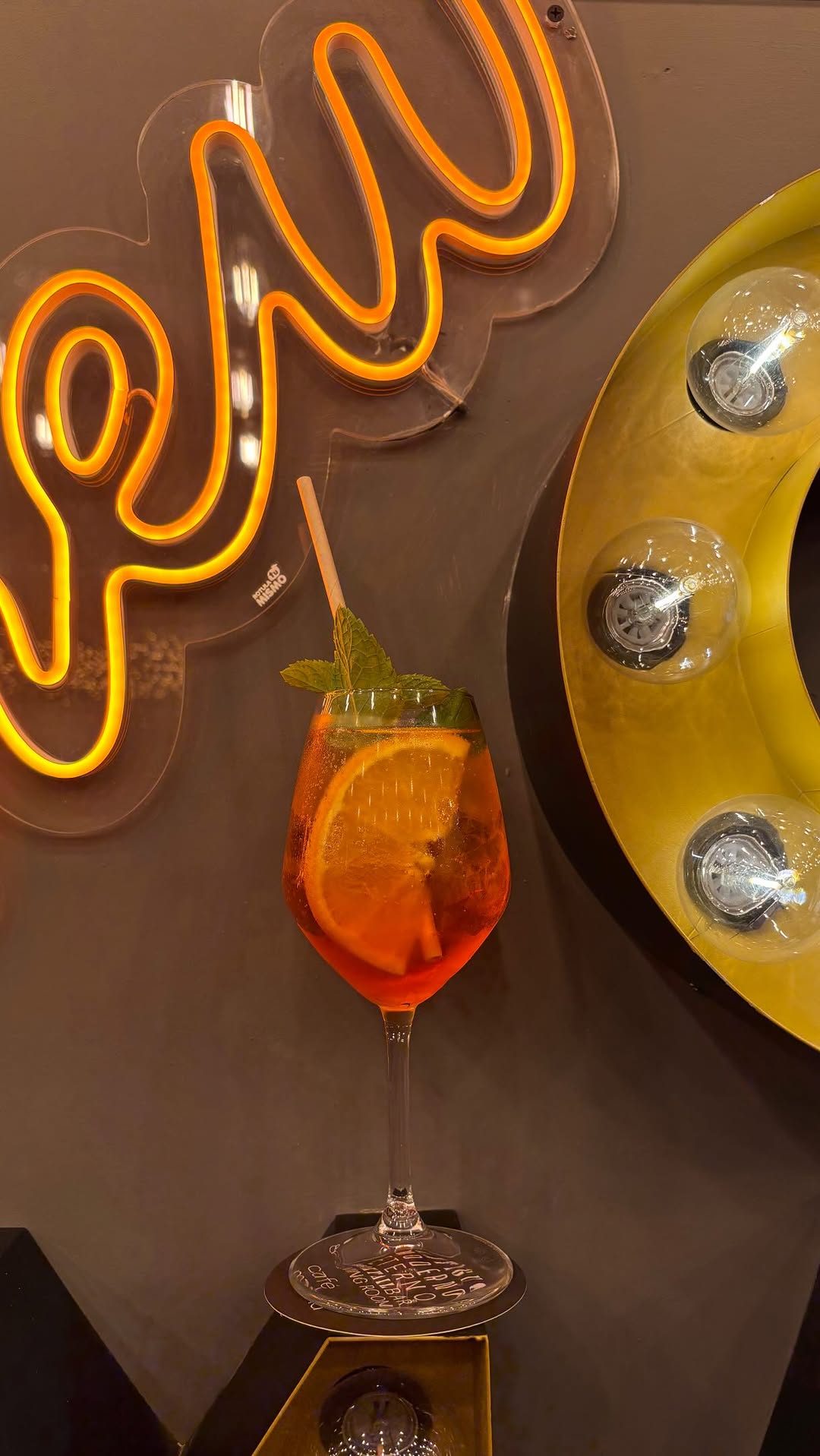 El sabor no necesita alcohol para sorprender. ✨🍸
Descubre nuestra selección de mocktails, cócteles 0,0 llenos de person