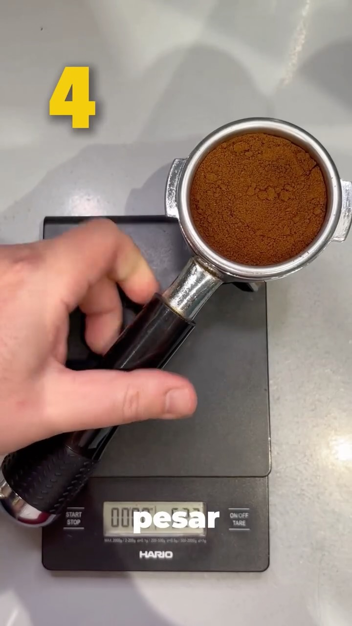 Un buen espresso no depende solo del café, sino de evitar estos errores☕️

 ¿Cuál cometes más? 👀 Guarda este vídeo para 