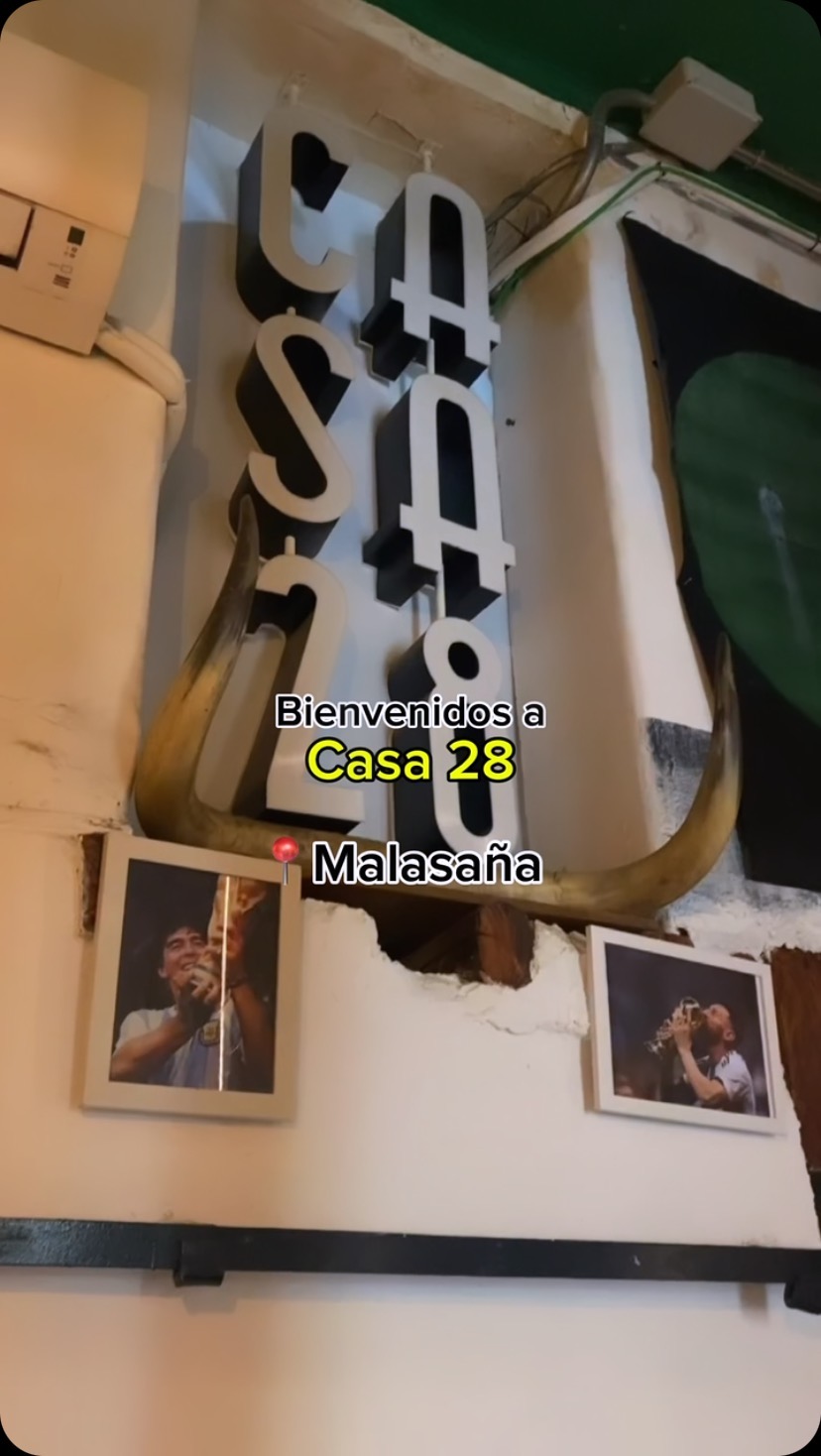 ¡Bienvenidos a Casa 28! 🤩
Descubre nuestro auténtico rincón en el corazón de Malasaña 📍 donde podrás disfrutar de un am