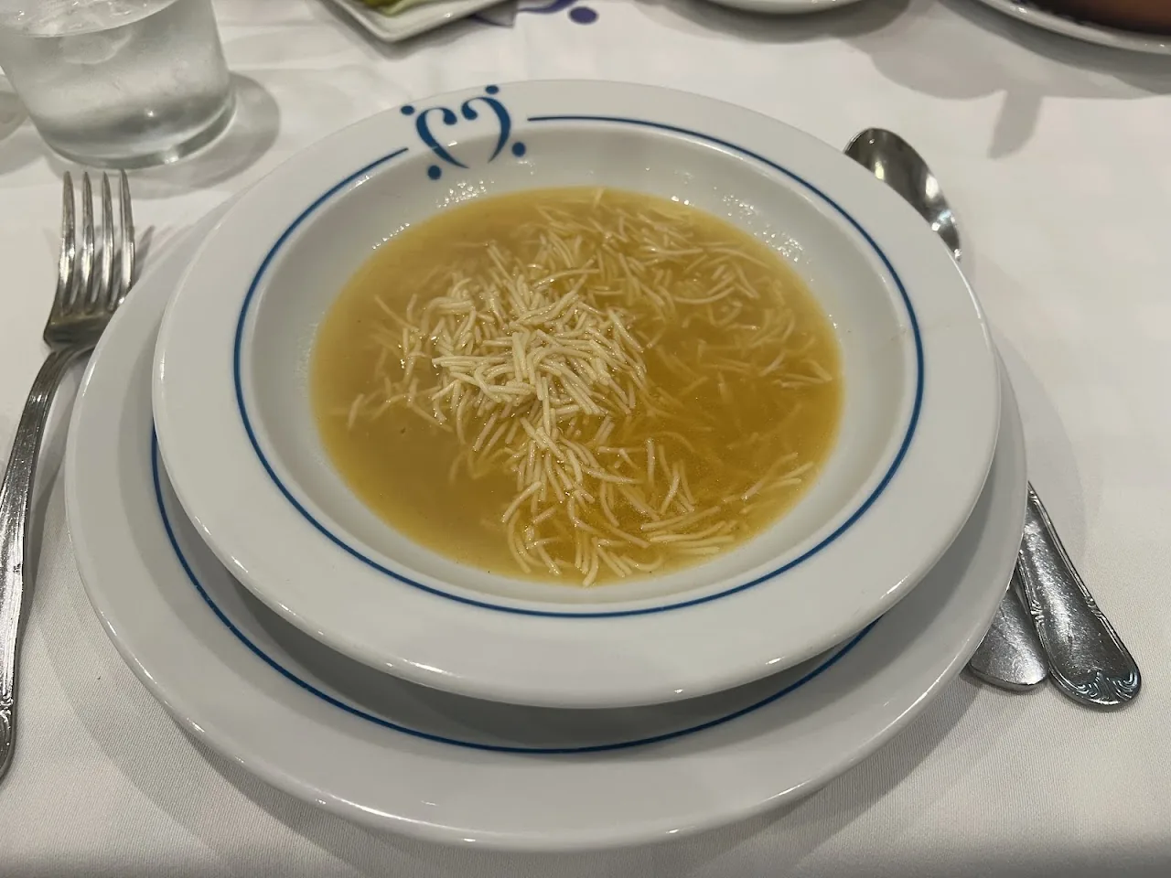 A bowl of noodle soup (sopa de fideos)