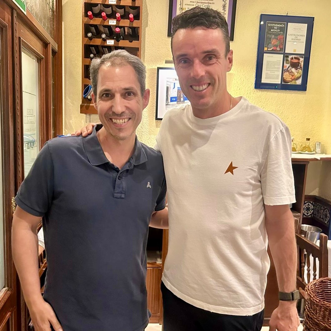 Gracias @robertobautistaagut por la visita y, aprovechando, por esa trayectoria tan exitosa!! Un placer!!