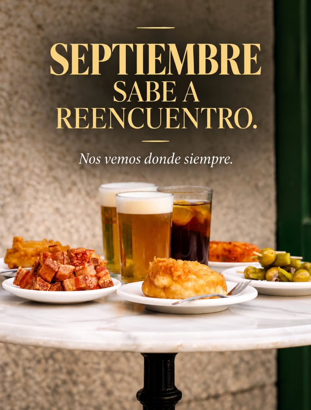 Septiembre sabe a reencuentro. 💚
A volver a vernos.
A ponernos al día.
A compartir mesa, cañas y eso que siempre pedimo