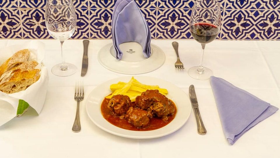 🍽️ Jueves de Antojos
Hoy es uno de esos días en los que el almuerzo se convierte en el momento más esperado. Y en @Casar