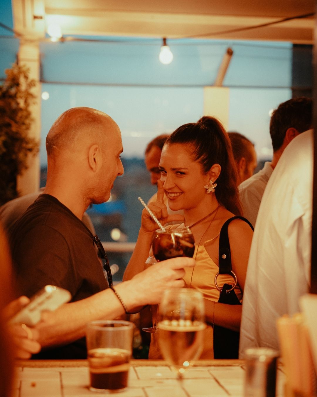 ¿Famear aura? Ella la tiene, no le hace falta.
Pic by 📸 @madrid_rooftop_party
#farmearaura #casasuecia #rooftopvibes