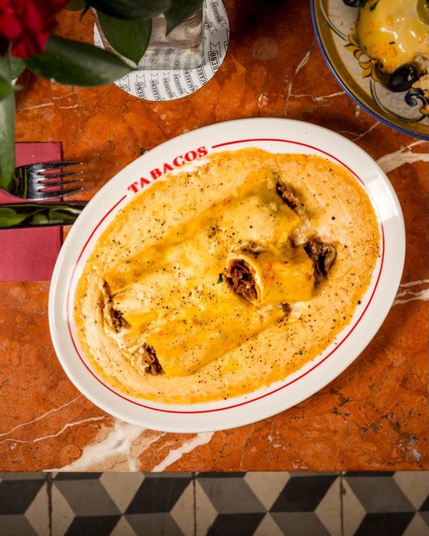 Canelón de ragú, homenaje al canelón catalán