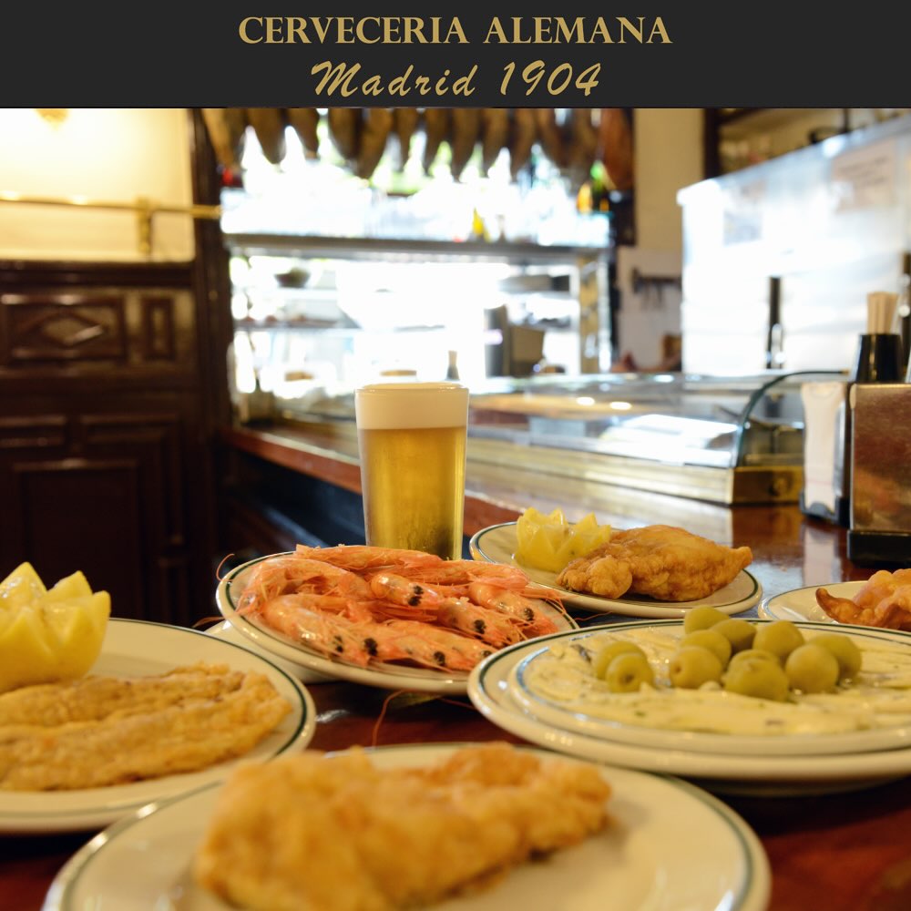 Una carta donde la tradición y el cuidado por el producto son protagonistas. Así es La Alemana desde hace 122 años 😋🍻
#b