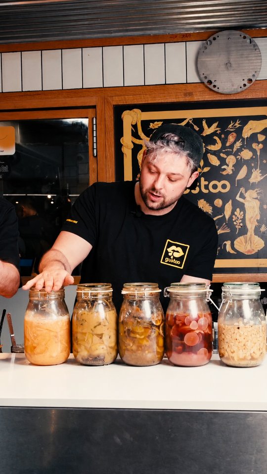 Fermentos y encurtidos: cómo nos gustan 🙌

Hoy @aldoosebastianelli nos cuenta algunas curiosidades del proceso para logr