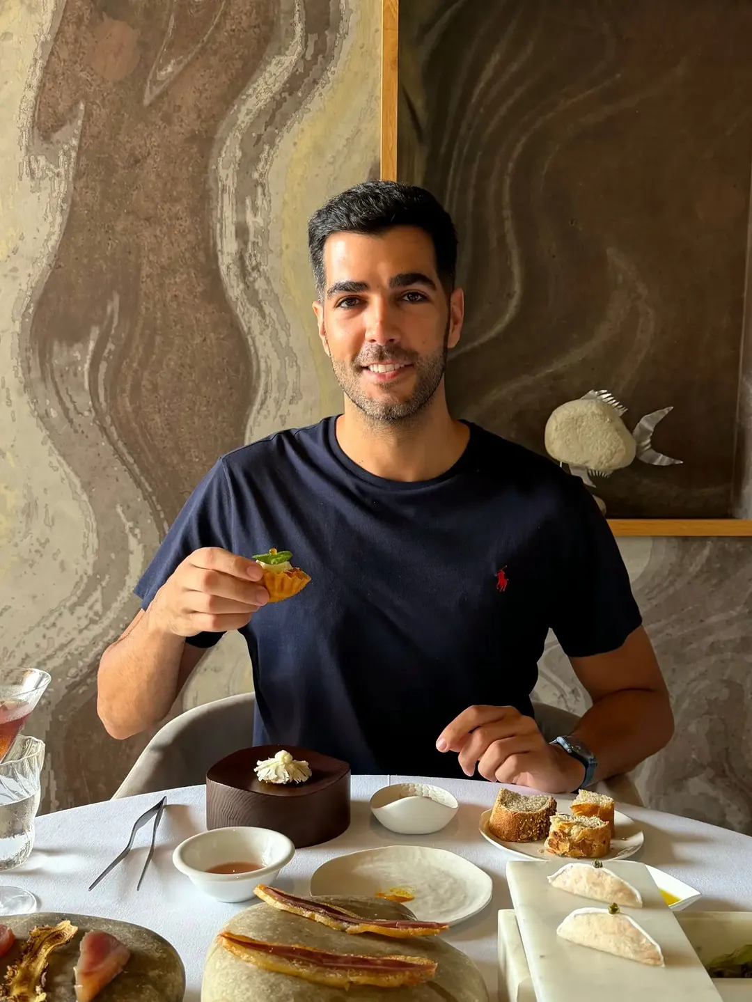 NAZARIO CANO 🍽

En el restaurante que lleva su nombre, el chef Nazario ofrece un despliegue de de platos bien pensados q