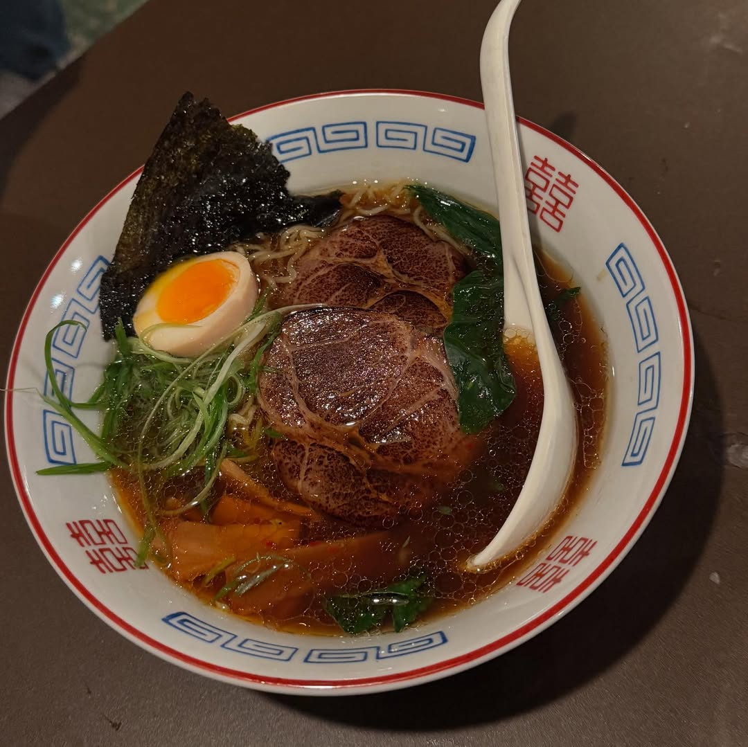 @chuka_ramen_bar asian nights 🫡

Berenjena Miso siempre un si ✨