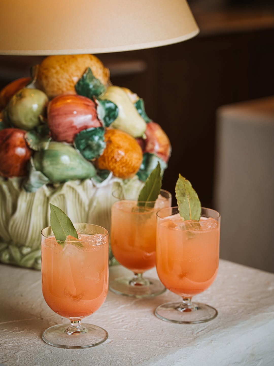 It’s Friday, your Bellini is calling 🕺🏻✨