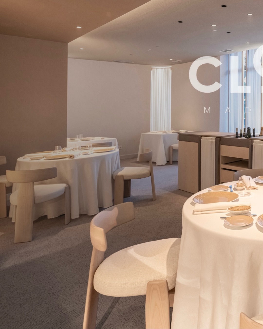 La alta cocina ha confundido durante demasiado tiempo la excelencia con la distancia.
En Clos creemos justo lo contrari
