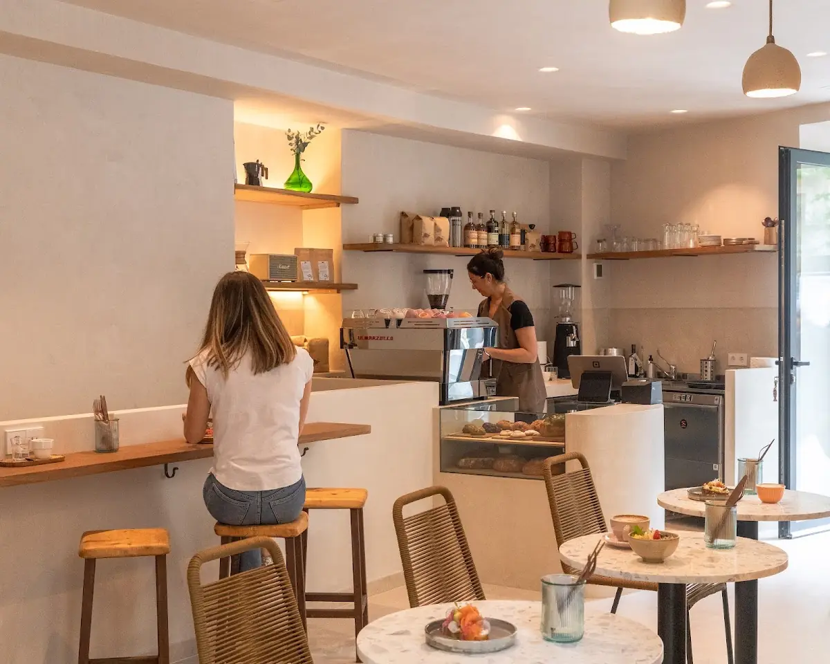 Inside Coccum Specialty Coffee & Brunch in Palma