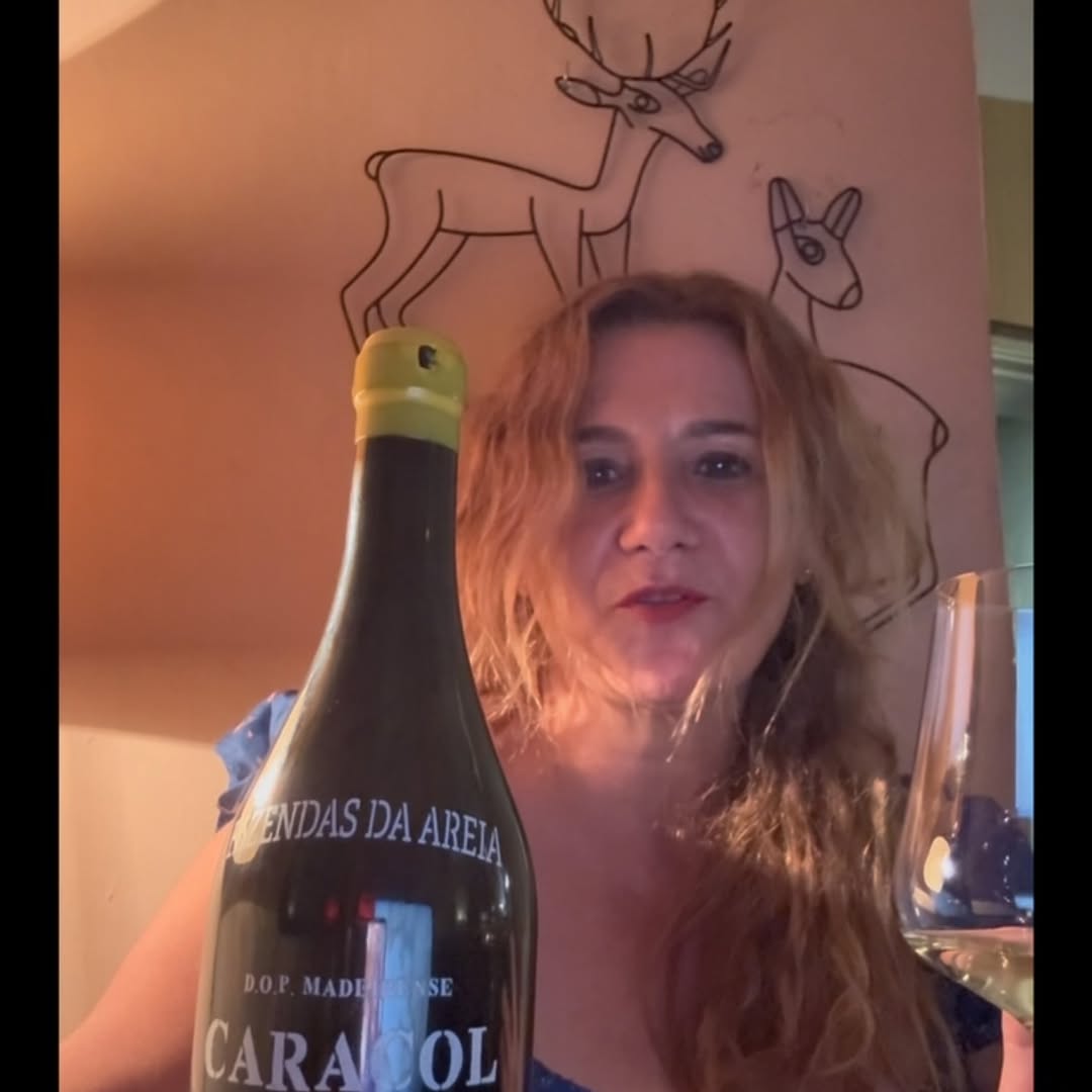 De Vinos on Instagram