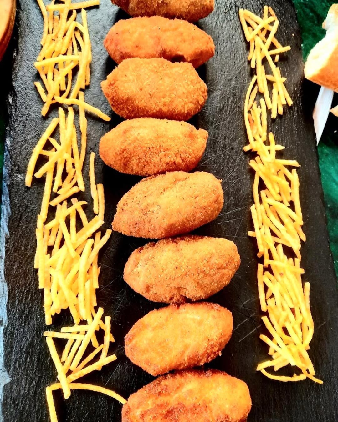 NUESTRAS FAMOSAS CROQUETAS