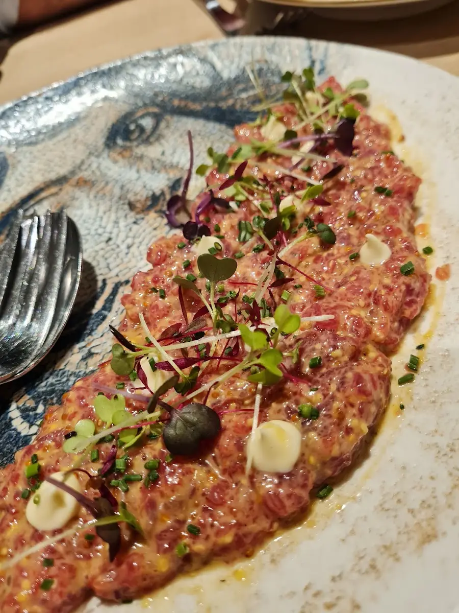 Beef tartare at El Bandarra