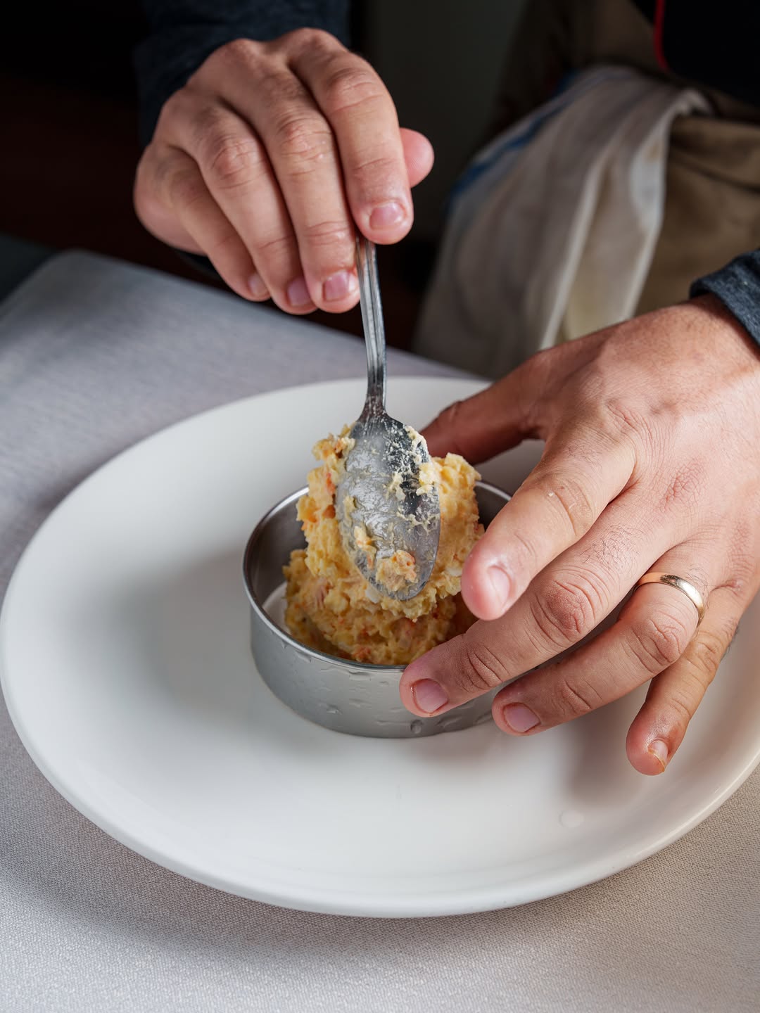 Si eres del sur, esto te va a sonar familiar. ❤️
Una mesa llena.
Algo para compartir.
Una buena fritura.
Un arroz en