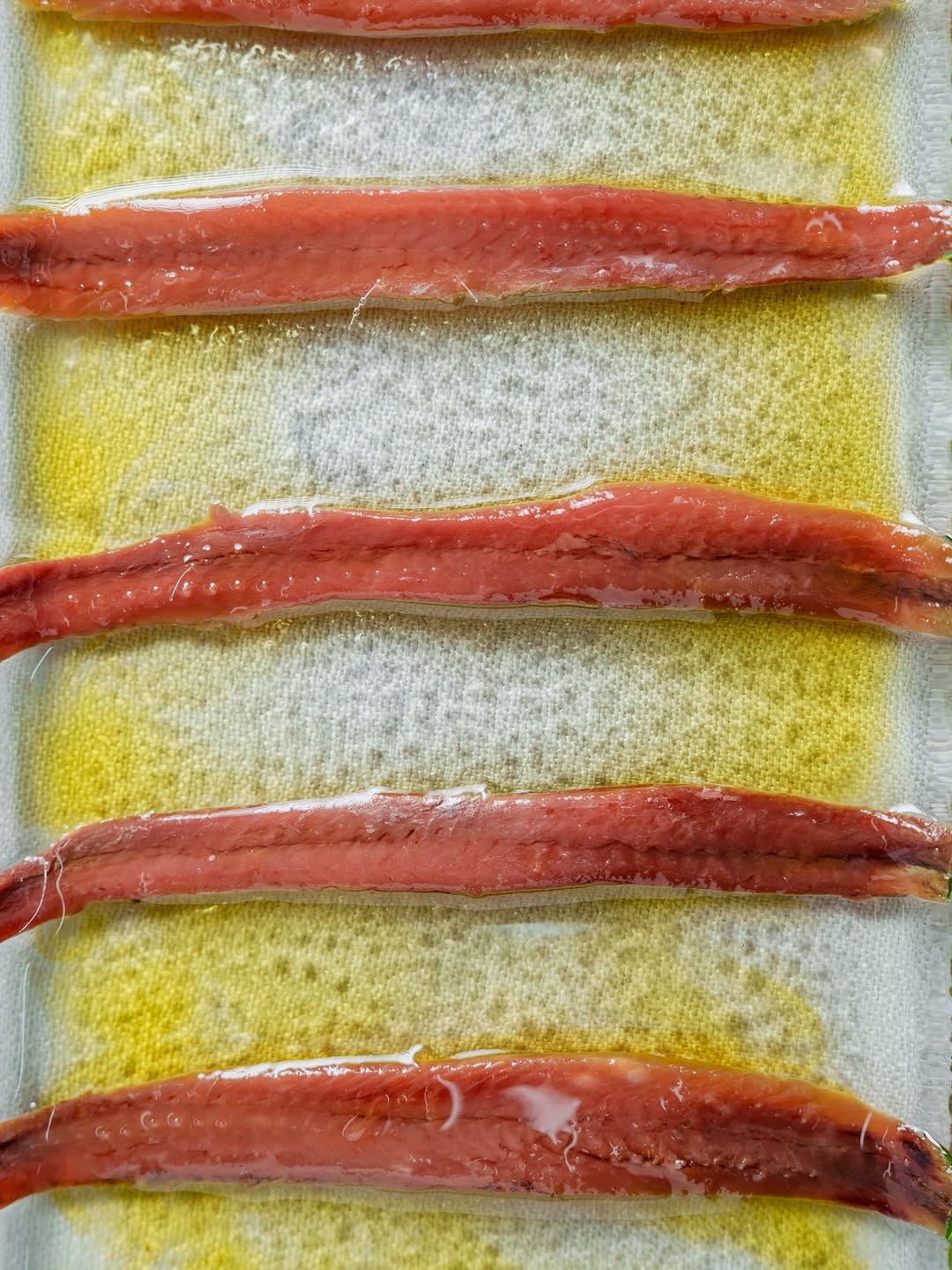 Esto no lo lleva una cadena. Lo llevamos nosotros.
La misma familia, las mismas recetas, la misma manía de que salgas c