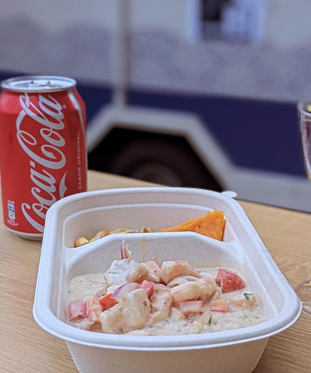 Esta semana en caleido pide un ceviche y te regalamos la bebida. 🚨🚨
Bebidas incluidas: refrescos y botellín de cerveza.