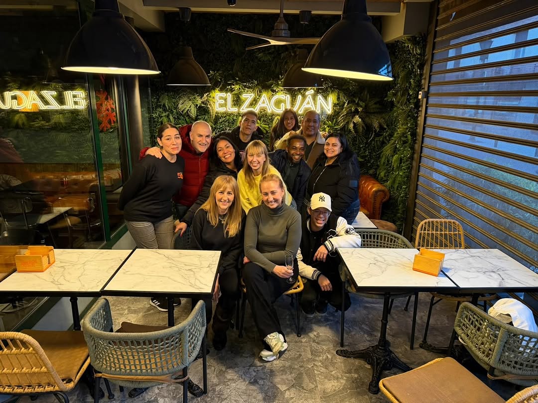 El equipo del Zaguán os desea una Feliz Navidad y os agradece a todos los que compartís con nosotros vuestros momentos e