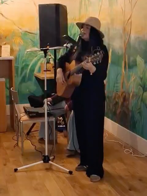 La buena música en nuestros eventos siempre es un plus.
Nos encanta recibir a artistas como ellas.
#evento #restaurant