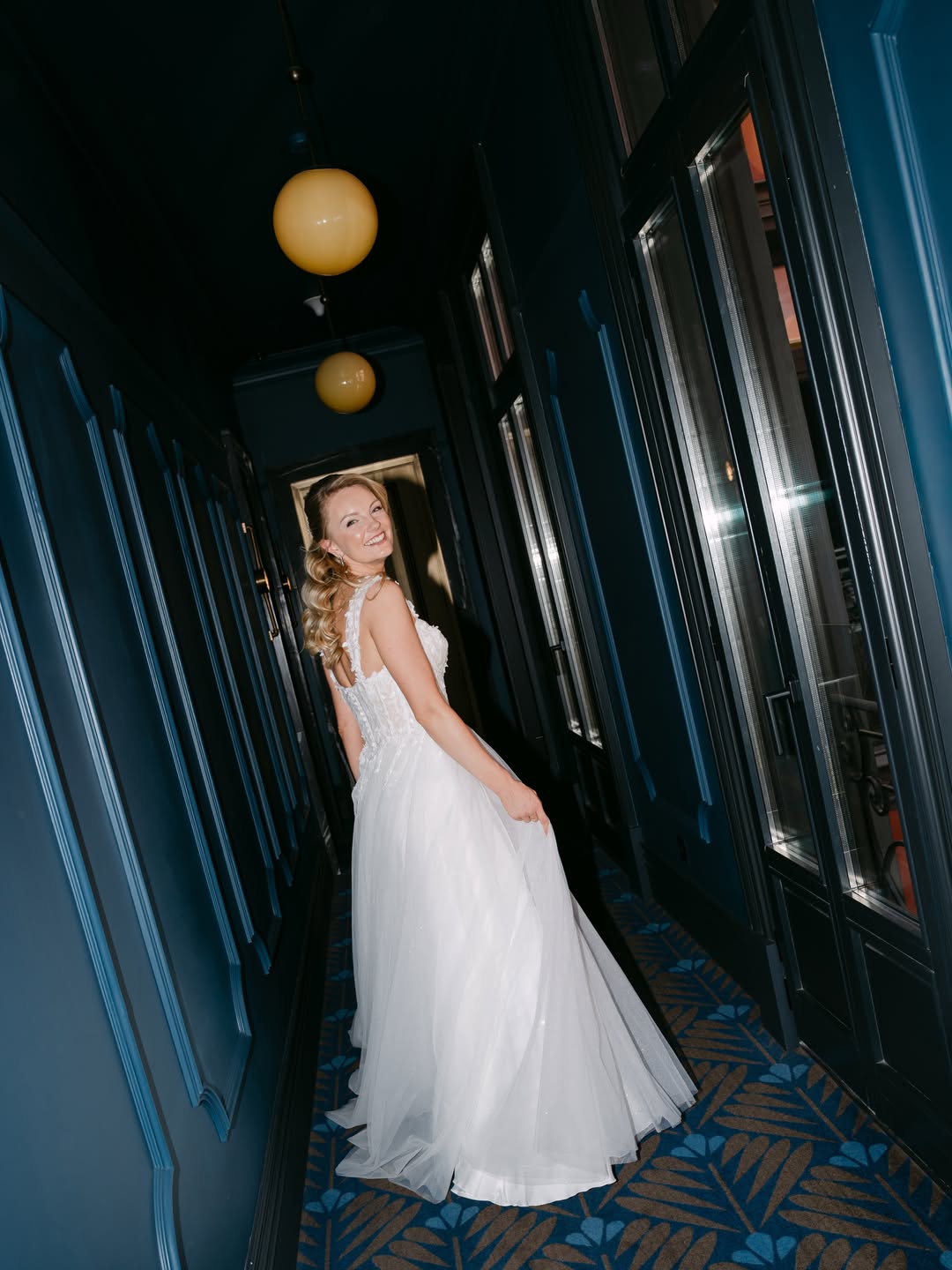 Moment for the bride! 👰
#madridwedding #herecomesthebride #weddingphotography #destinationweddingphotography #spainwed