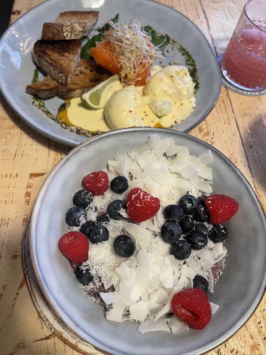 Brunch bowls at El Perrito