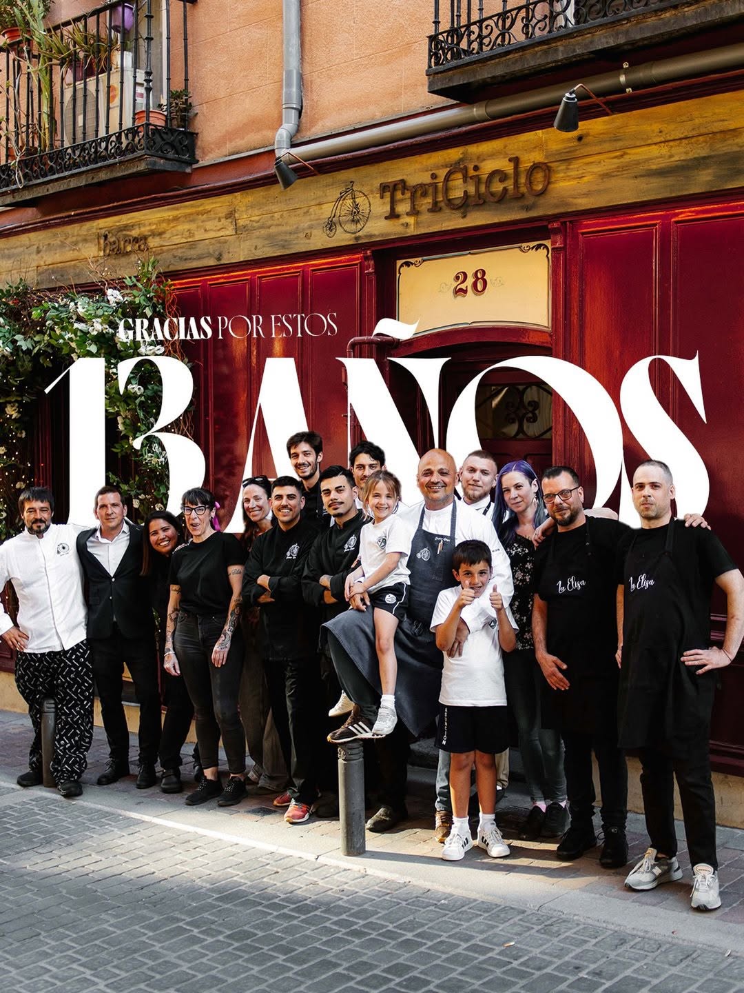 Hoy, brindamos por vosotros🍾

Un año más y van 13 desde que empezamos.

De parte de toda la familia, muy agradecidos y f