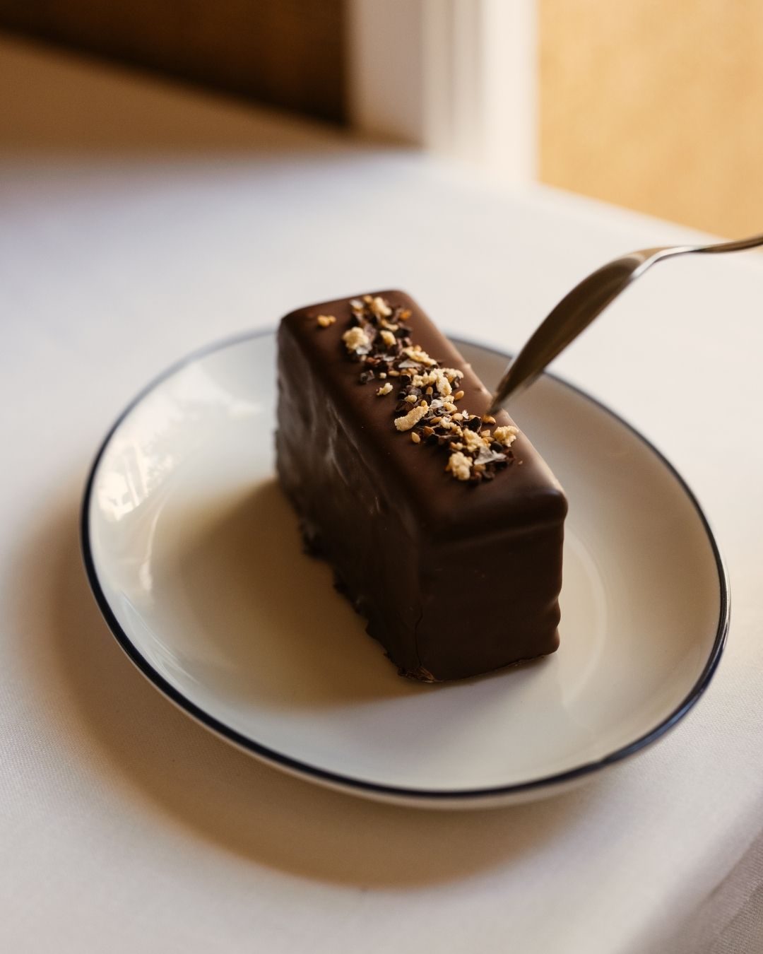 El final de una comida merece su propio momento.

Una propuesta de chocolate donde las distintas texturas se encuentran 
