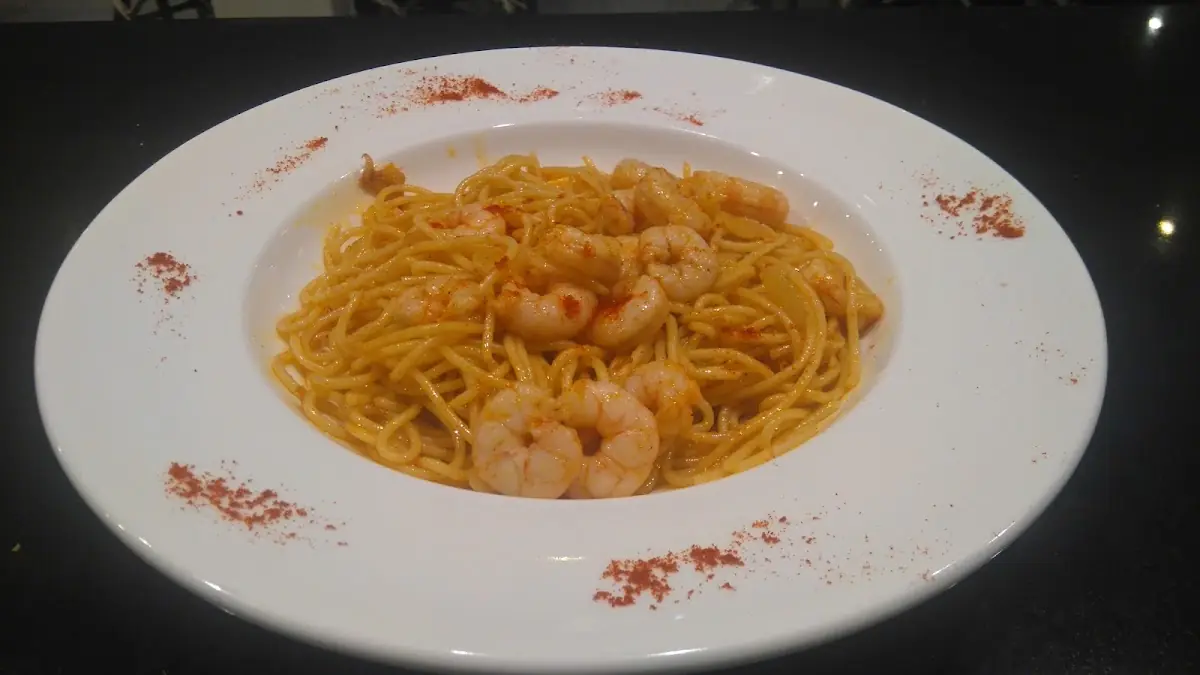 Prawn spaghetti at Es Mollet