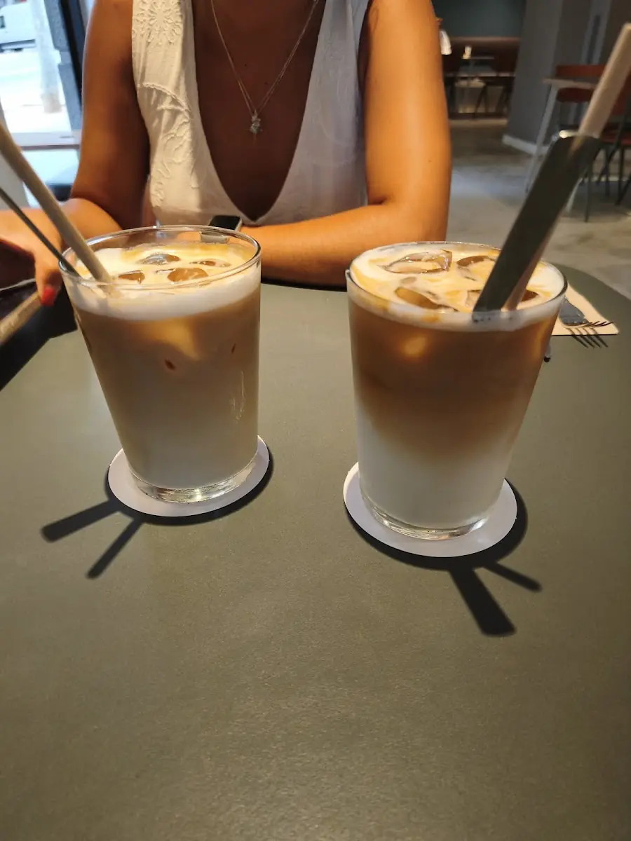 Iced coffees at Federal Café