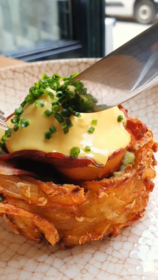 Nueva edición limitada: Rösti Benedict.

Solo serviremos 20 este sábado 2 y otros 20 el domingo 3 de mayo. Los primeros 