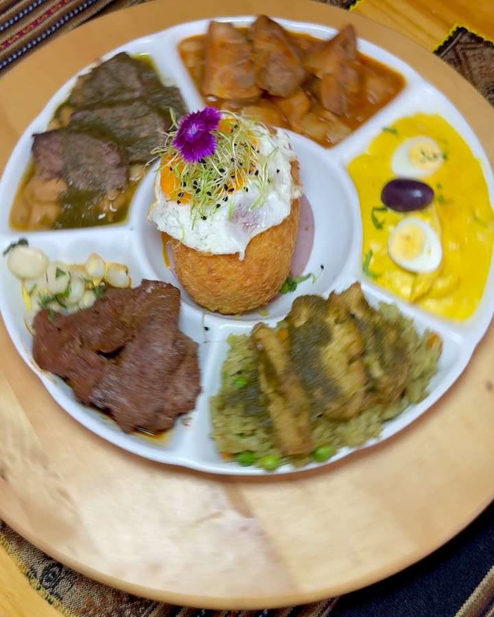 Seamos sinceros nada como una explosión de sabor en tu boca🤤
Y en Fuego y Sabor sabemos cómo lograrlo con nuestra NUEVA