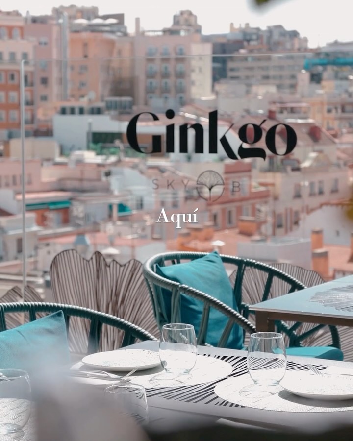 Aquí las tardes saben mejor.
Gastronomía, cócteles y Madrid desde arriba: una forma distinta de vivir el final del día.