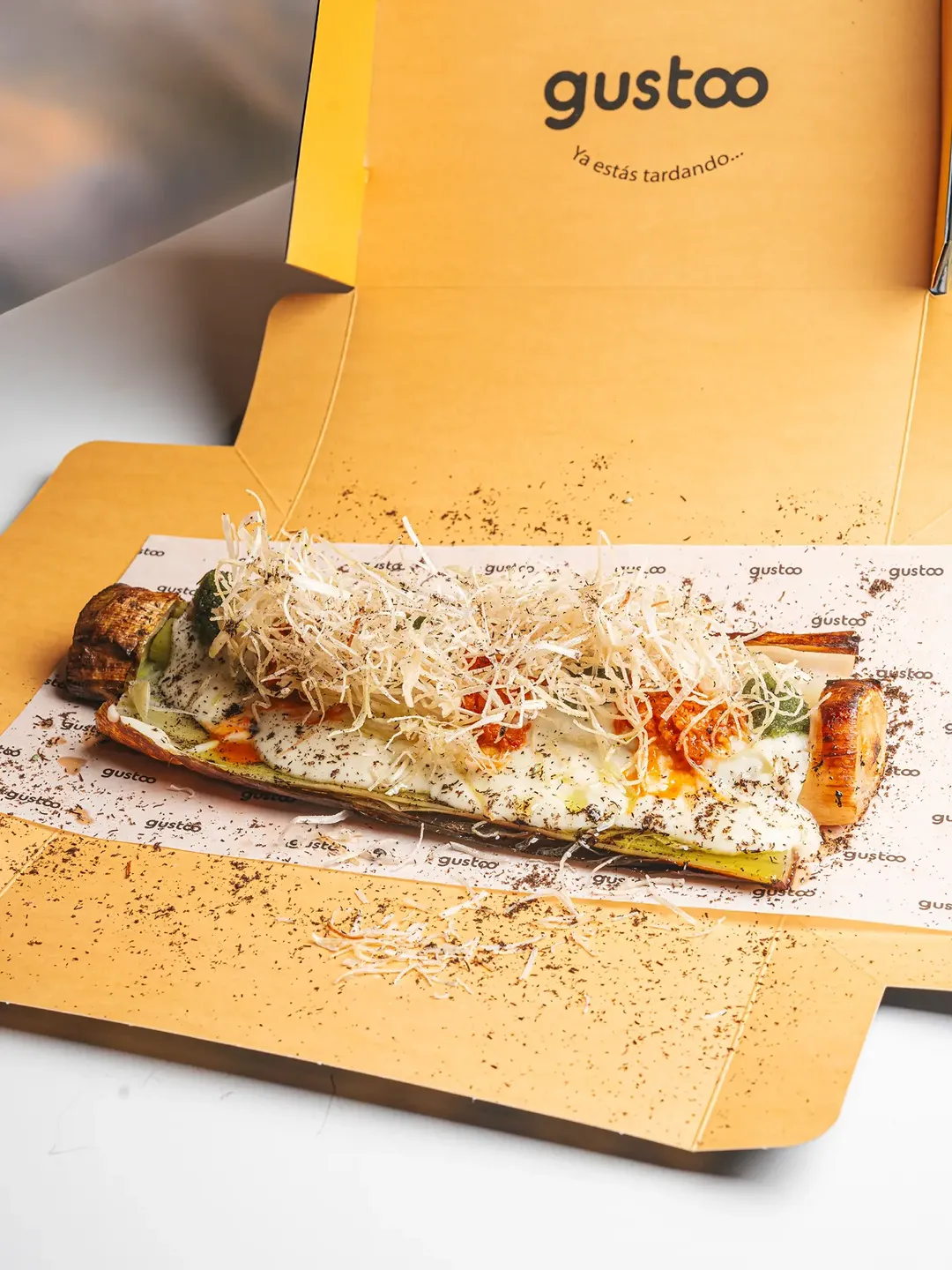 Alta gastronomía accesible para todos. Con este concepto nació Gustoo.

Disfrutar de platos creativos, producto de calid