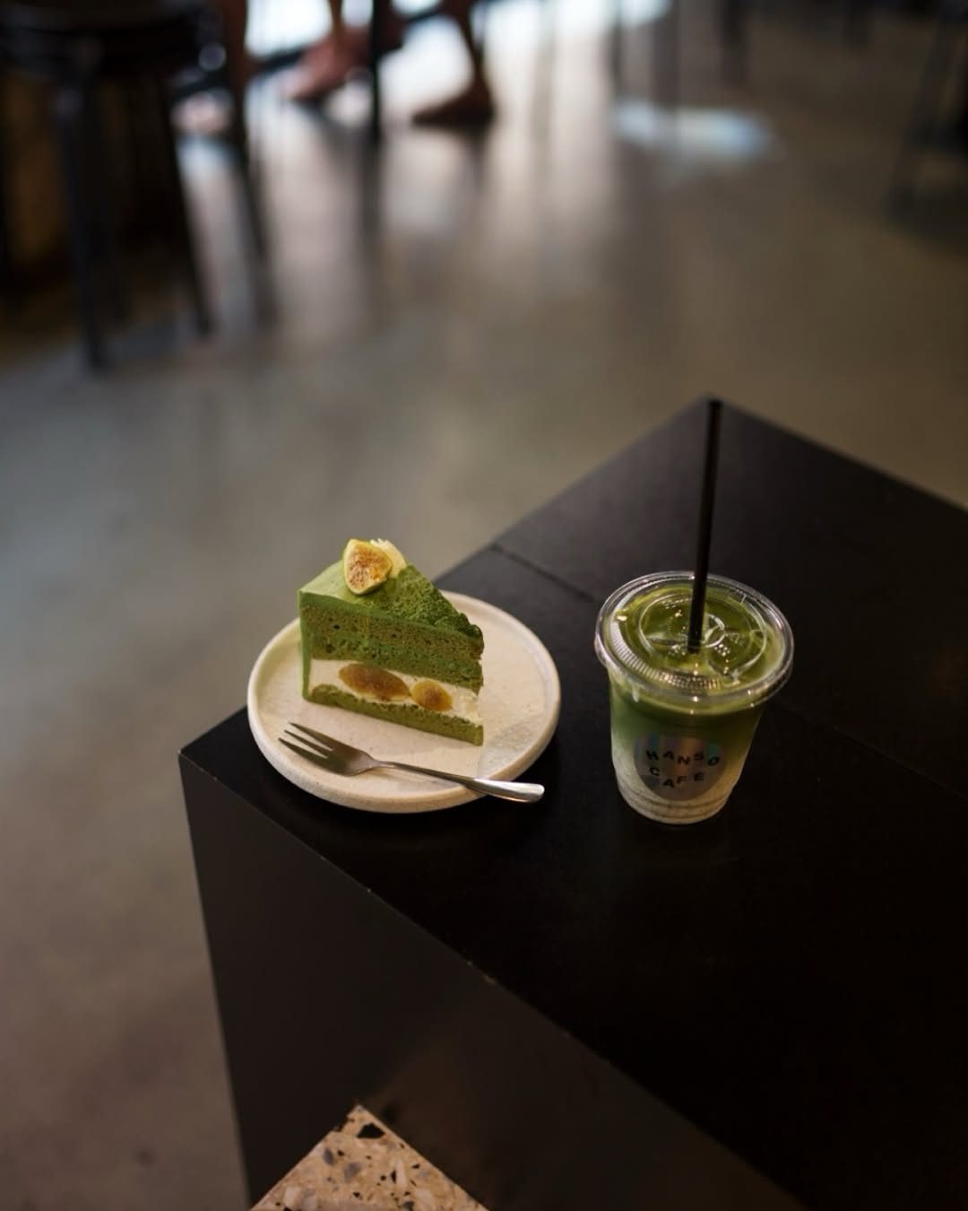 Acompaña tu Iced Matcha Latte con nuestra nueva tarta de temporada de higo y matcha.
Disponible en los dos cafés.
📸: @