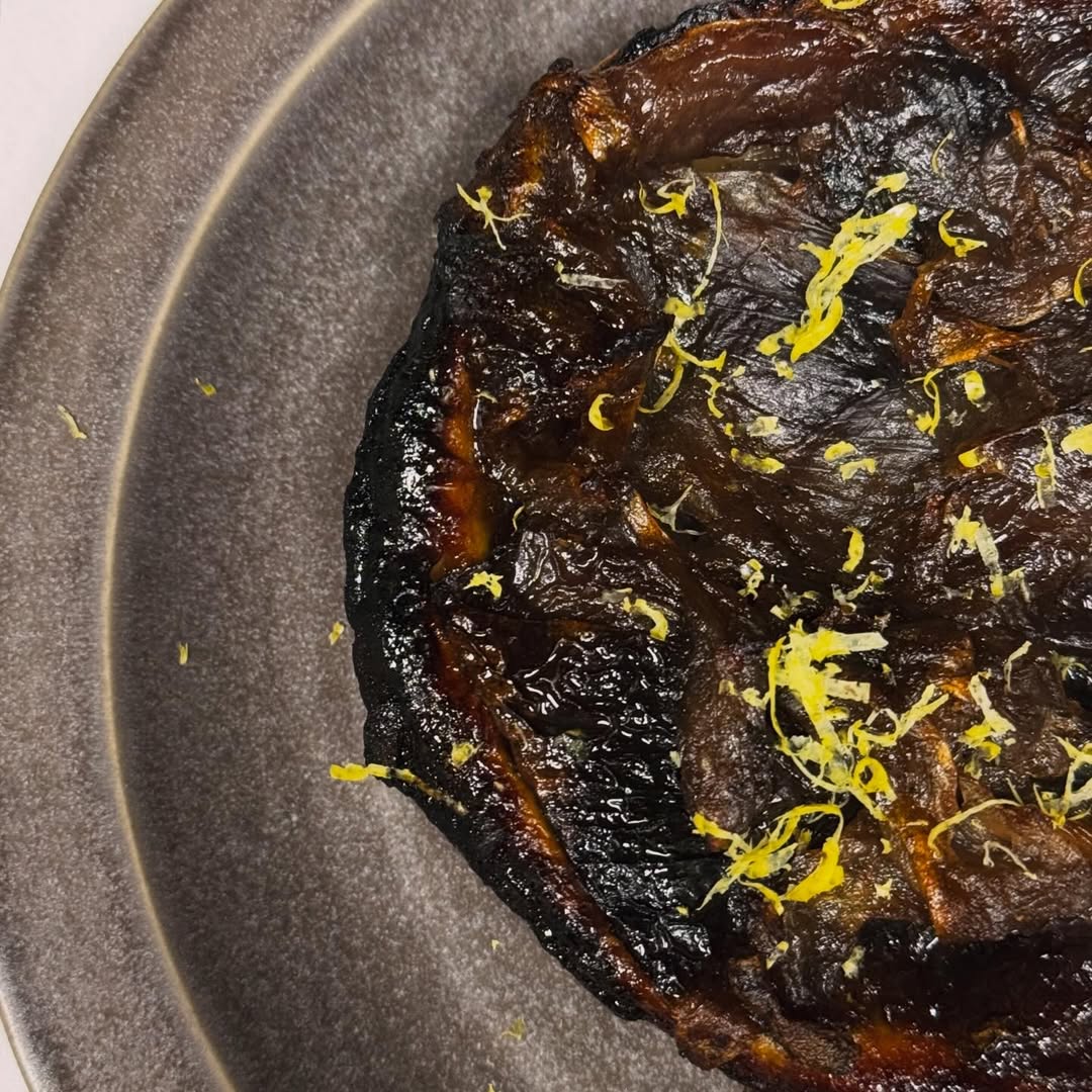 La Tatin de cebollas de Zalla.. nuestra visión de esas Boulangeris de por ejemplo Biarritz donde la pastelería salada ha