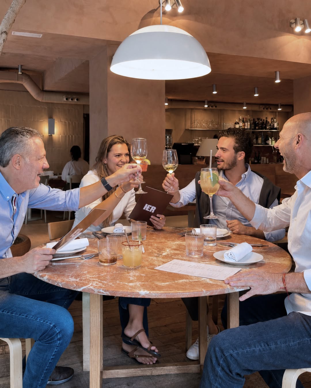 Summer, poured.
Drinks, friends, and HER at the table.

MON-SUN
13:30 HRS — 16:00 HRS
19:30 HRS — 23:00 HRS