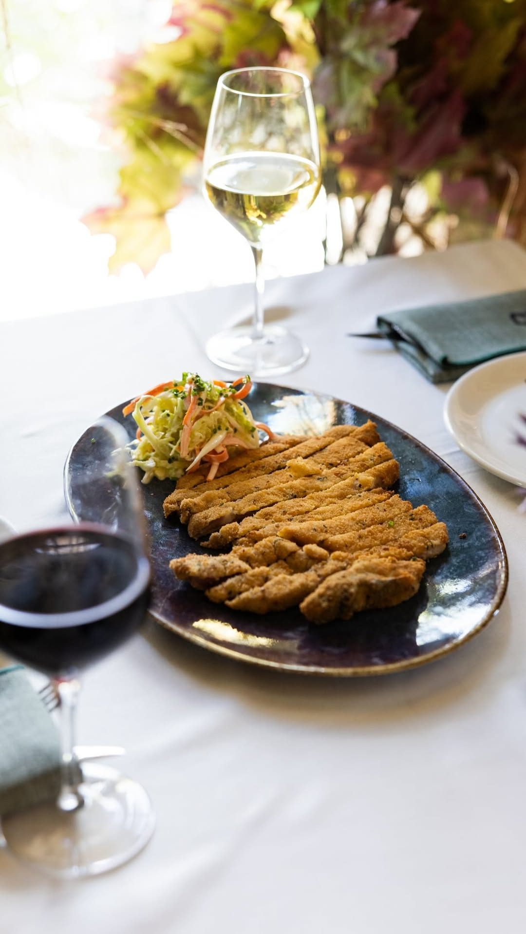 De lunes a viernes, la comida tiene otro ritmo.
Menú ejecutivo en Hipnótico, de lunes a viernes excepto festivos.
Te e