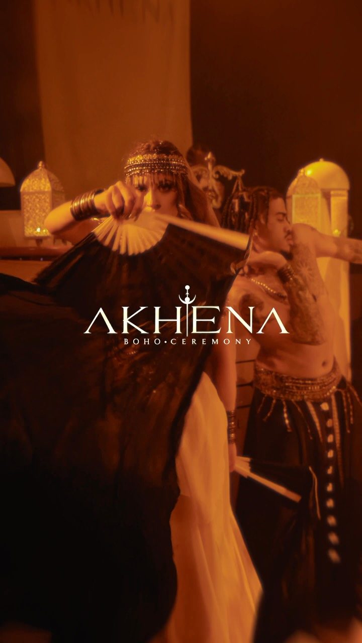🌙AKHENA BOHO CEREMONY llega a MADRID✨
Cada domingo en @hipnoticomadrid
AKHENA Cosmic Ceremony es un viaje inmersivo in